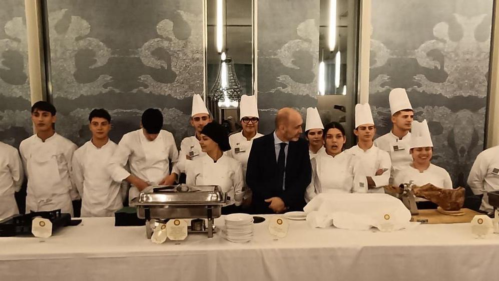 Arzachena, la zuppa gallurese dell’Ipsar conquista la Francia