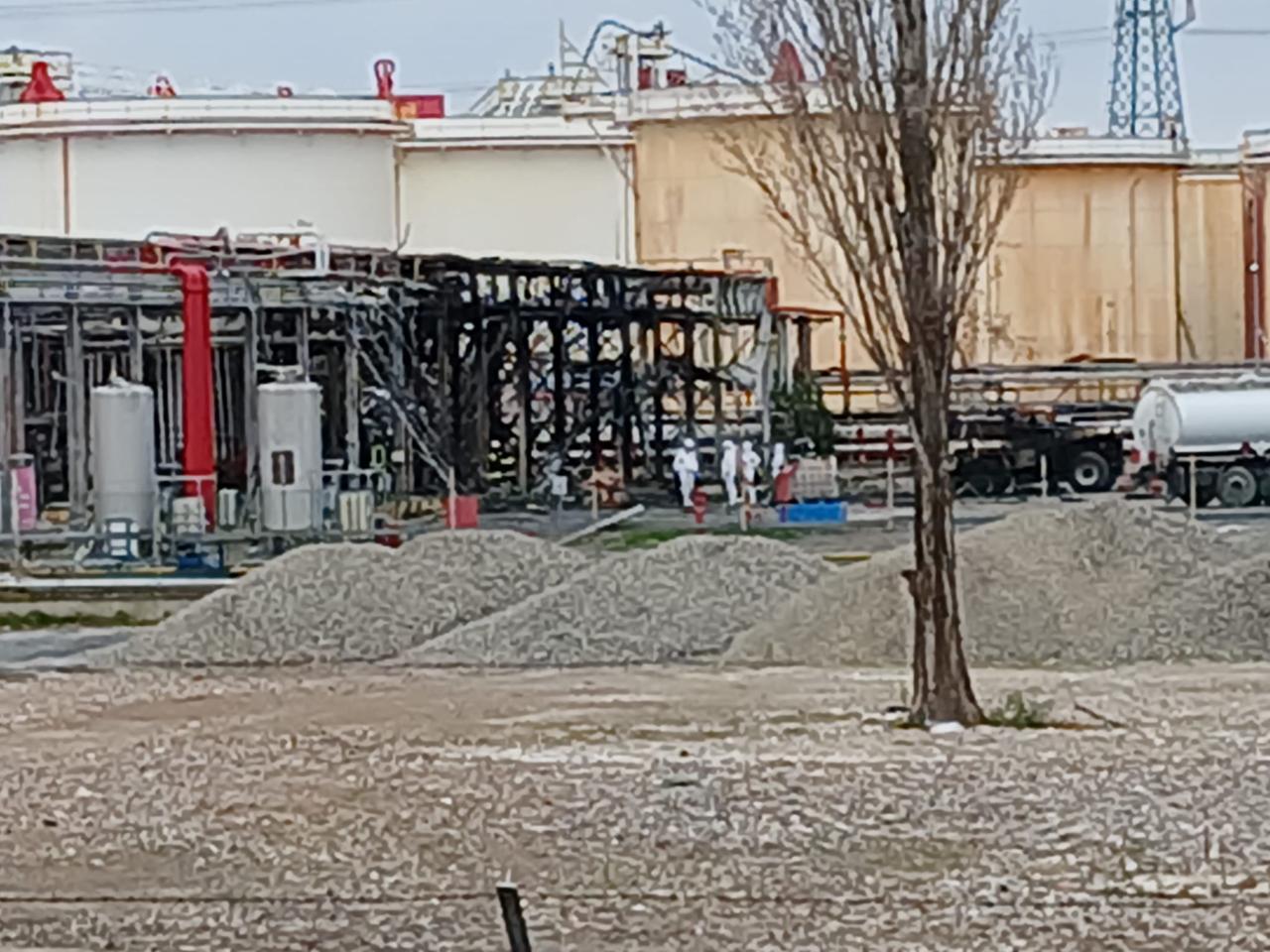 
	Le ricerche dell'ultimo disperso sotto la pensilina del deposito Eni di Calenzano

