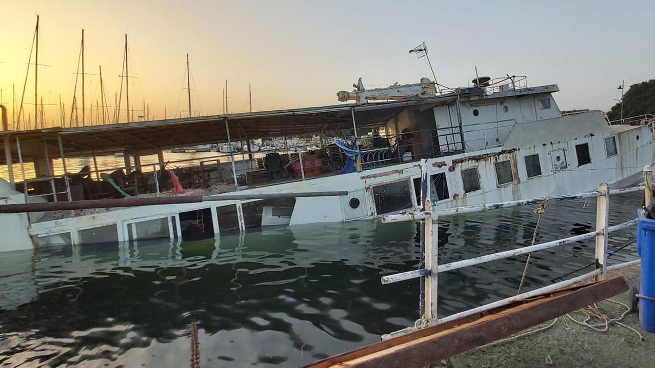 Il traghetto dei detenuti Gennaro Cantiello 