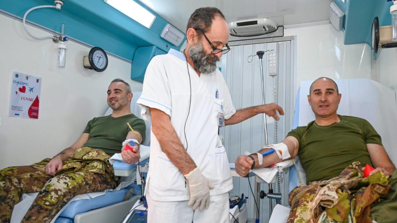 Avis e Aeronautica militare: «Donare il sangue è un gesto di altruismo»