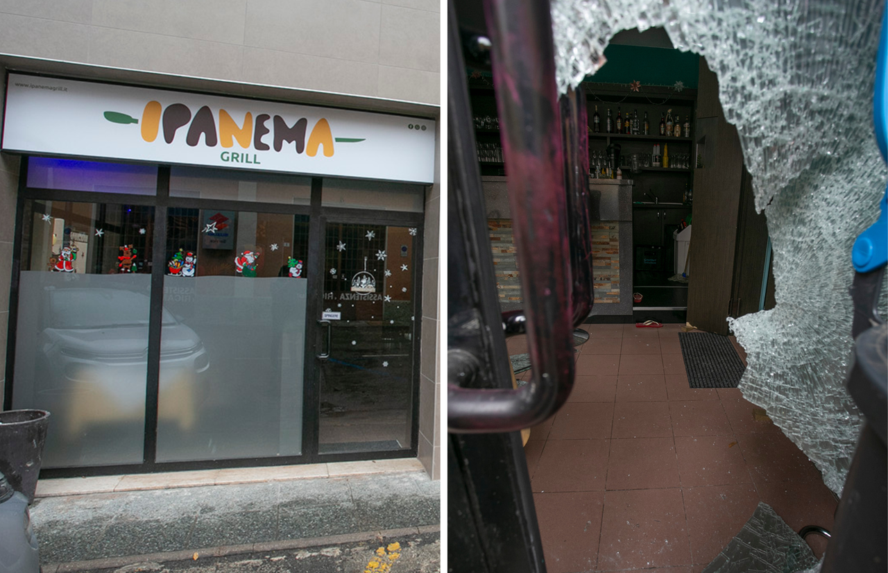 
	La porta a vetri sfondata

