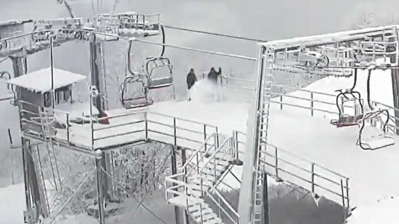 
	La stazione intermedia del Passo di Annibale nel pomeriggio di marted&igrave; 10 dicembre

