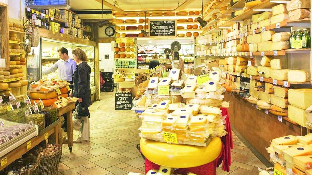 Pecorino sì, ma senza pecore: «Sapore sardo taroccato»