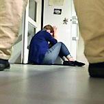 Ferrara, maltrattata e picchiata lo lascia ma lui inizia a perseguitarla