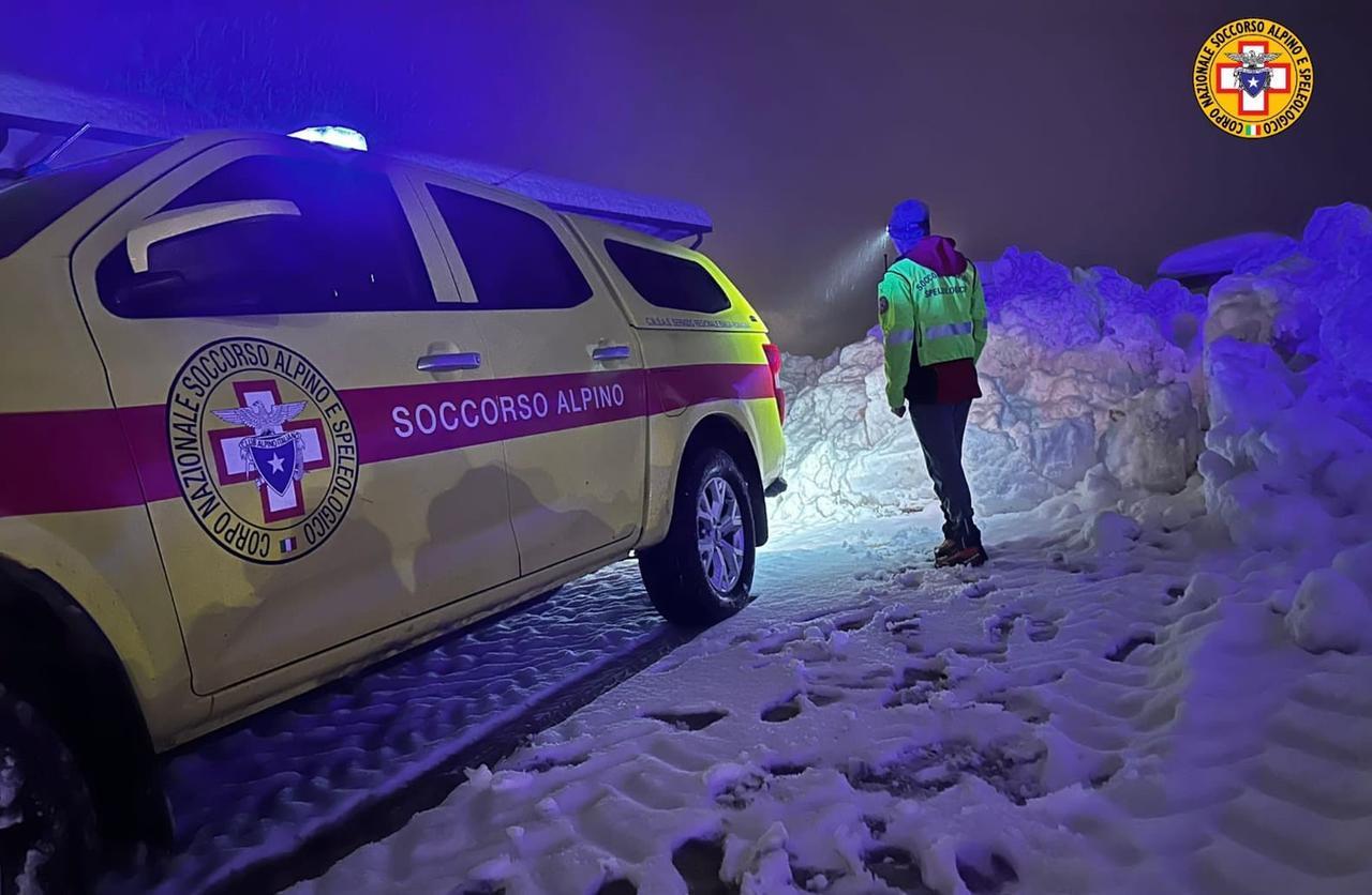 
	Il fuoristrada con cui sono stati trasportati i generatori

