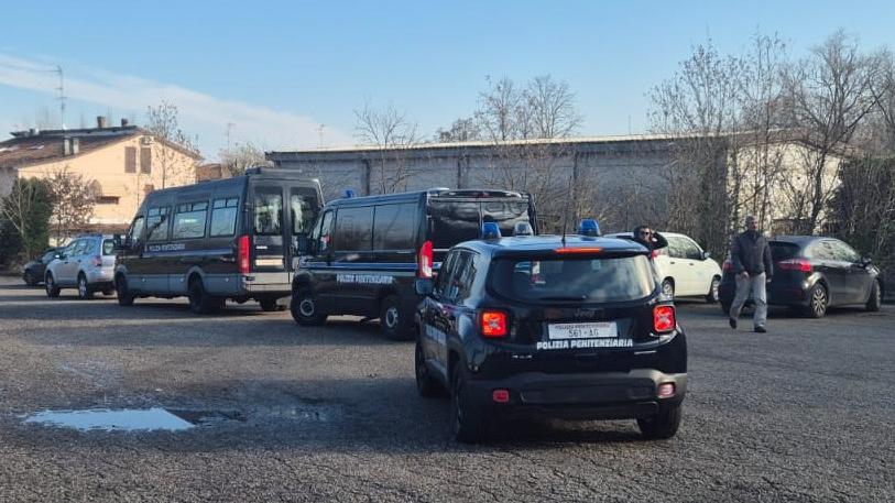 L'arrivo della Penitenziaria con Mohamed Gaaloul a Concordia