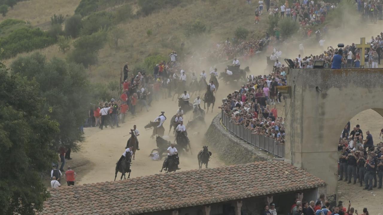 Sedilo l'ardia a cavallo di San Costantino