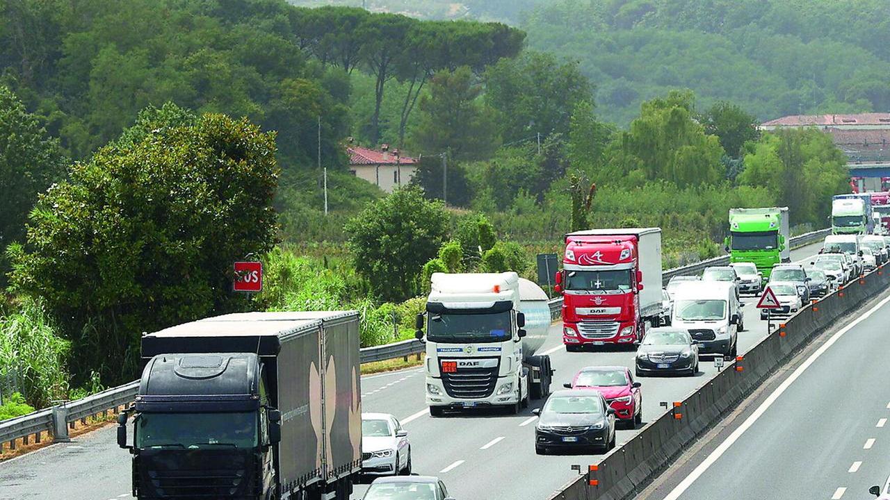 Traffico in A11 (foto d'archivio)