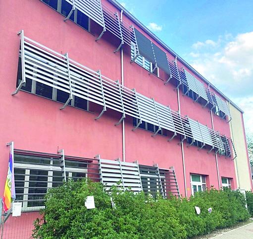 Nas e Ausl alla scuola Zannoni dopo le Infiltrazioni d’acqua e problema finestre