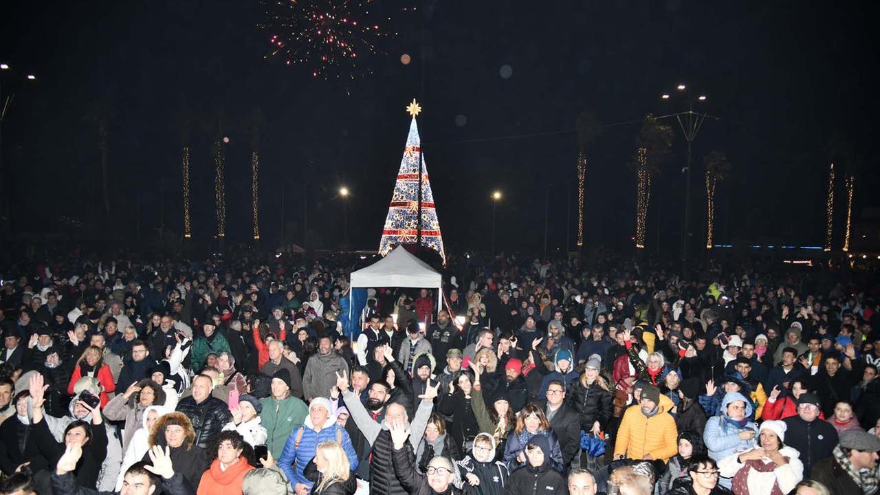 Viareggio, Capodanno in musica in piazza Mazzini ricordando gli anni ’90