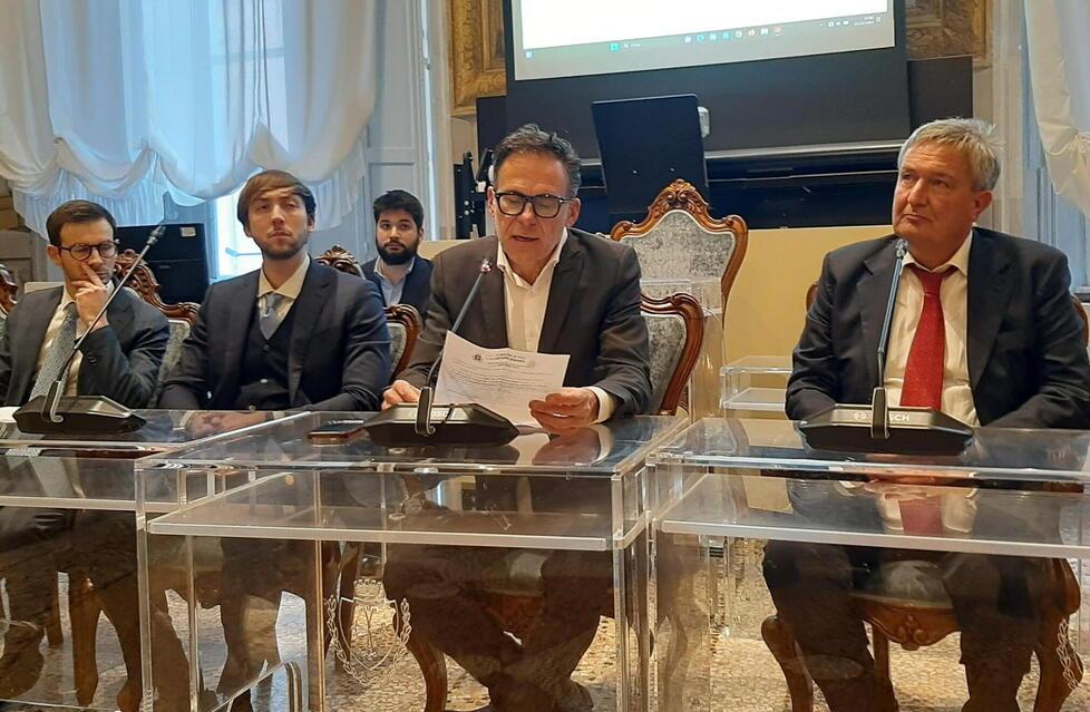 
	Il sindaco Michele Conti

