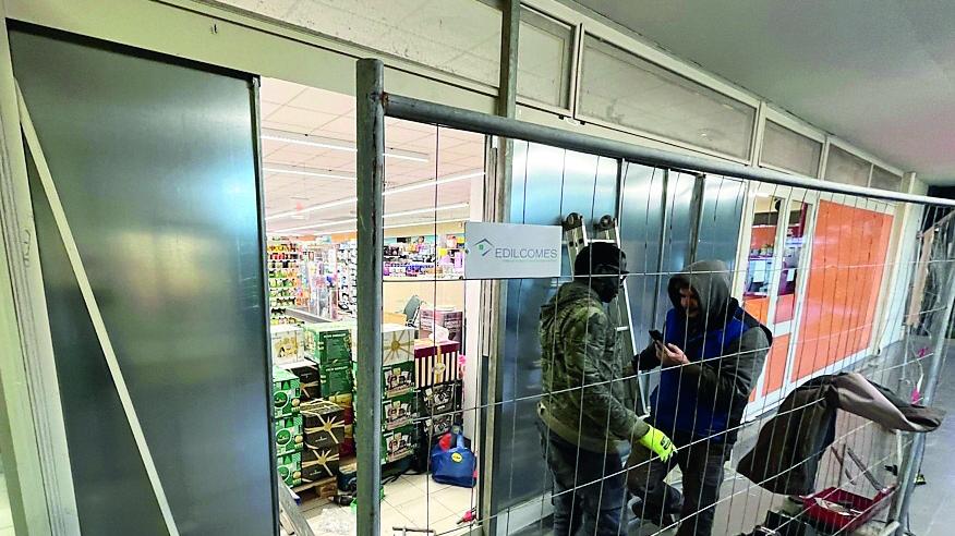 I danni alla Conad di Stagno