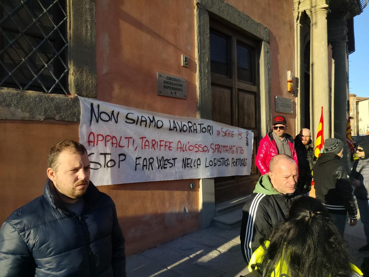 Usb Logistica: «Nasce un coordinamento di lavoratori in rappresentanza di tutti i piazzali e della movimentazione»