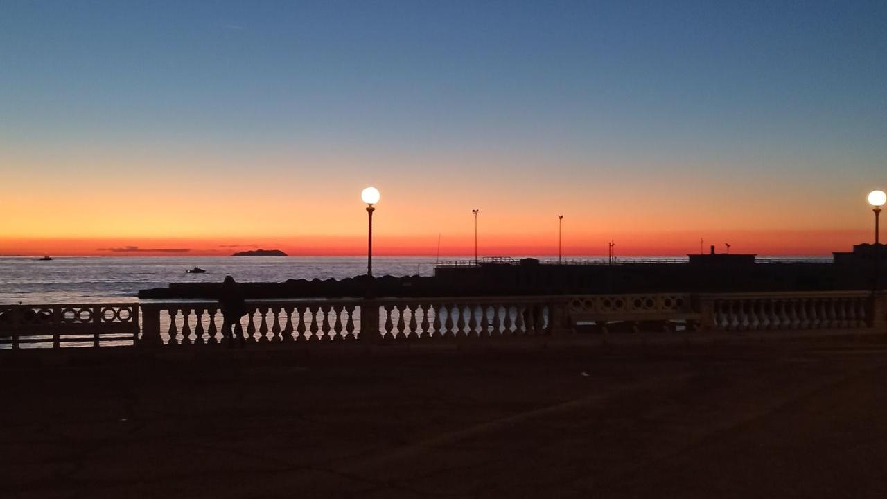 Livorno e il tramonto in Baracchina Bianca. Grazie a Riccardo Fornai