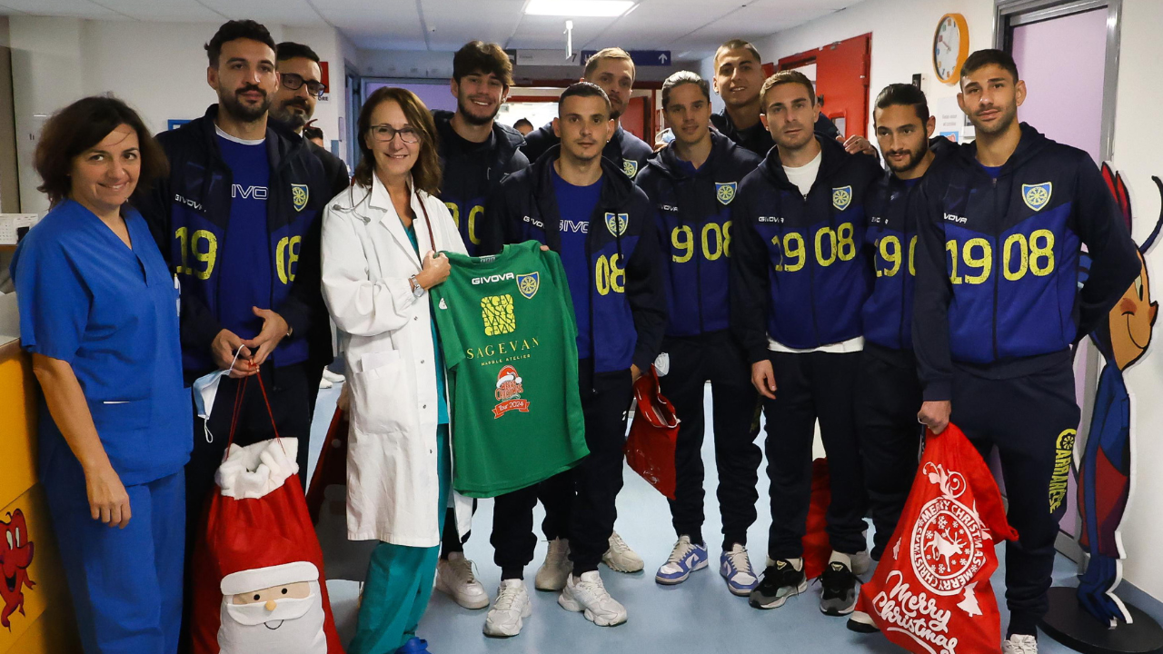 La delegazione degli azzurri all’Opa di Massa