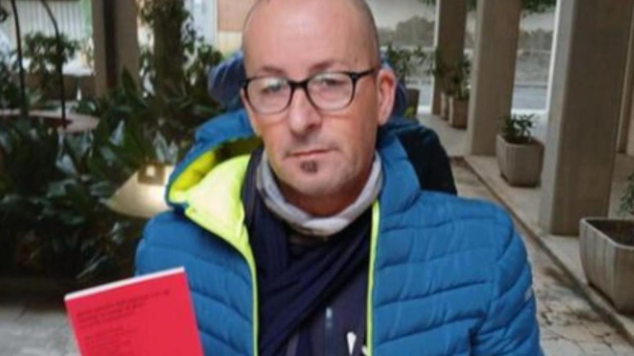 Livorno e il suo poeta che denuncia in versi la guerra: «Per i morti da uranio impoverito»