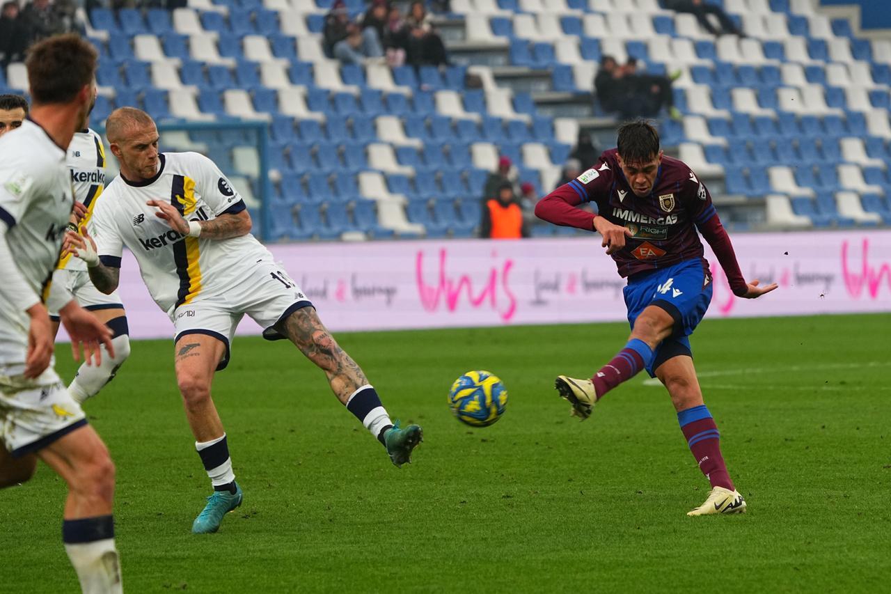 Pedro Mendes regala al Modena il derby del Secchia: Reggiana ko in casa