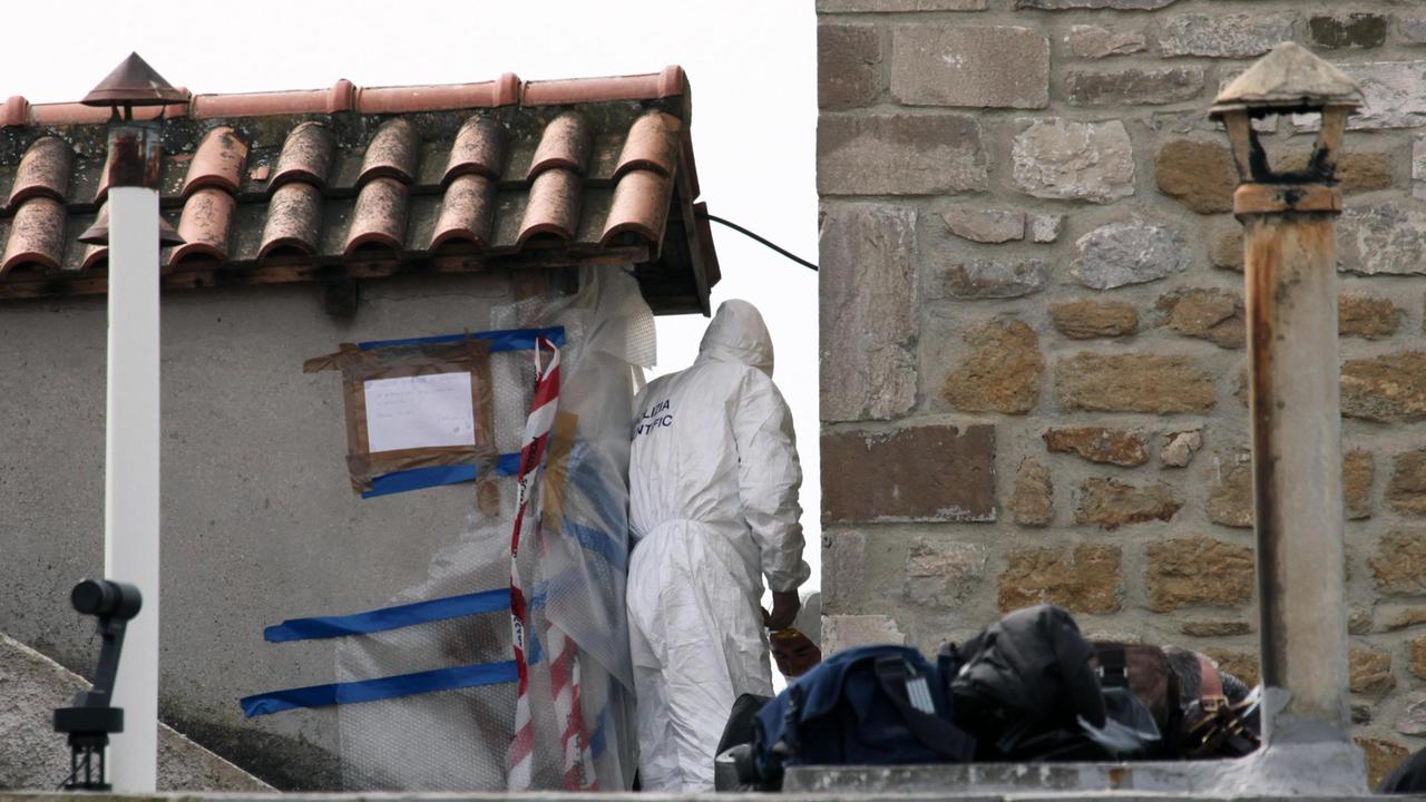 La polizia scientifica al lavoro sul caso Claps