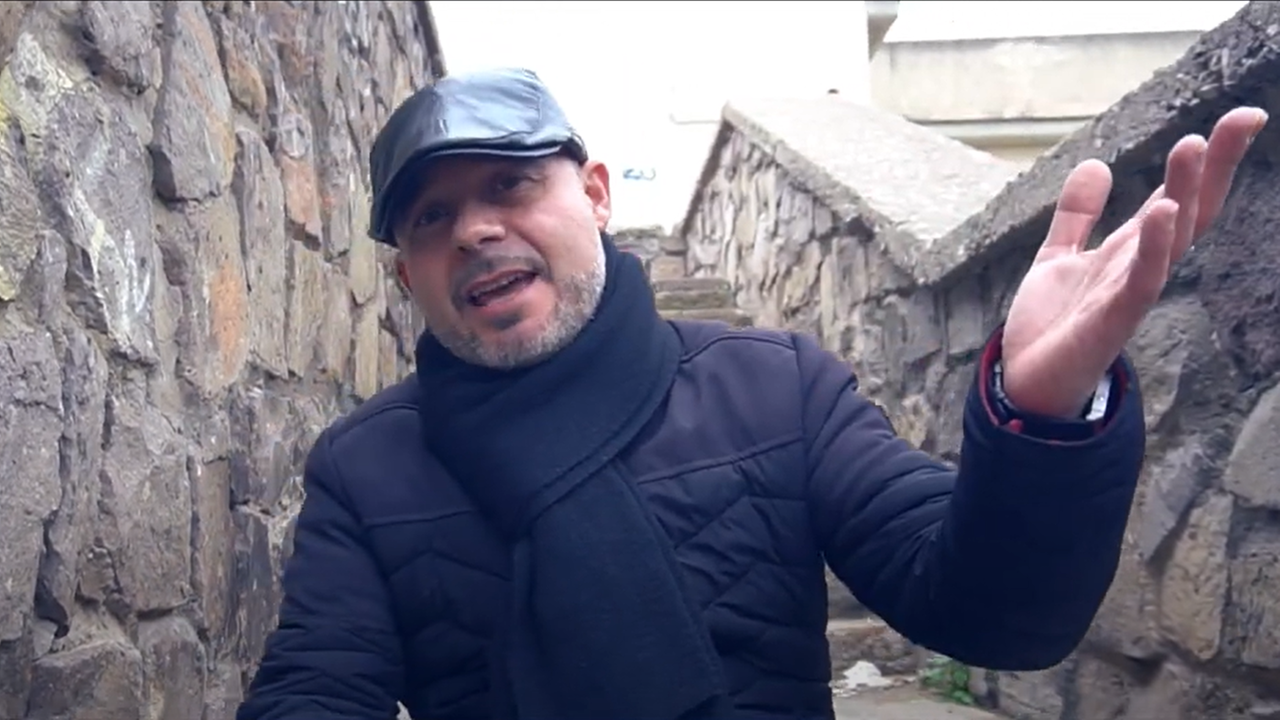 Su youtube il singolo del parroco musicista di Sorso: il ricavato finanzierà l’oratorio