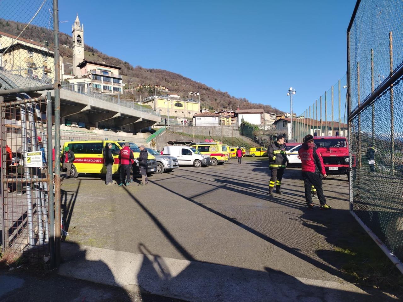 Speleologa intrappolata in una grotta a Bergamo, soccorsi anche dall’Emilia