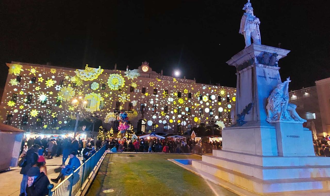 A dieci giorni dal Natale nel centro storico di Sassari è festa grande