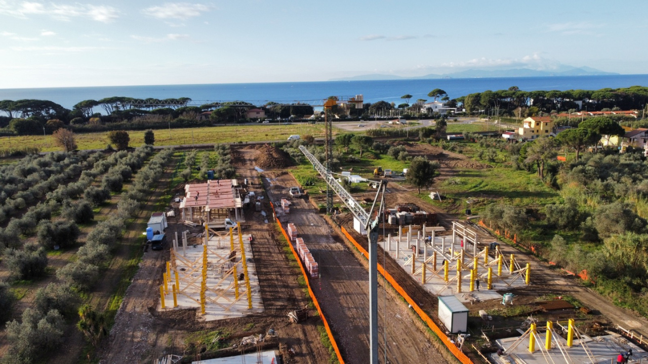 Una veduta sopraelevata del cantiere