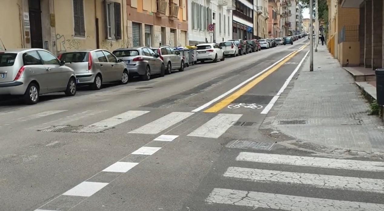 Sassari, in via Diaz tornano i parcheggi e sparisce la pista ciclabile