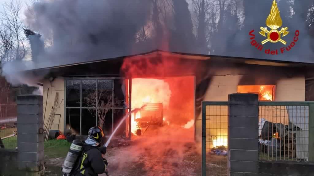 L'incendio a Camaiore