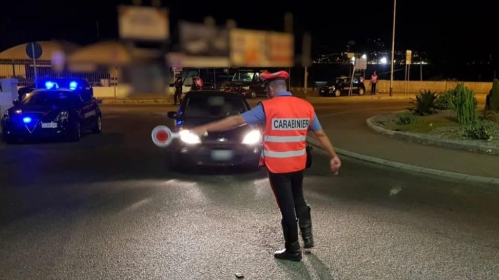 Armi, droga e violazioni del codice della strada: raffica di sanzioni nel Sud Sardegna