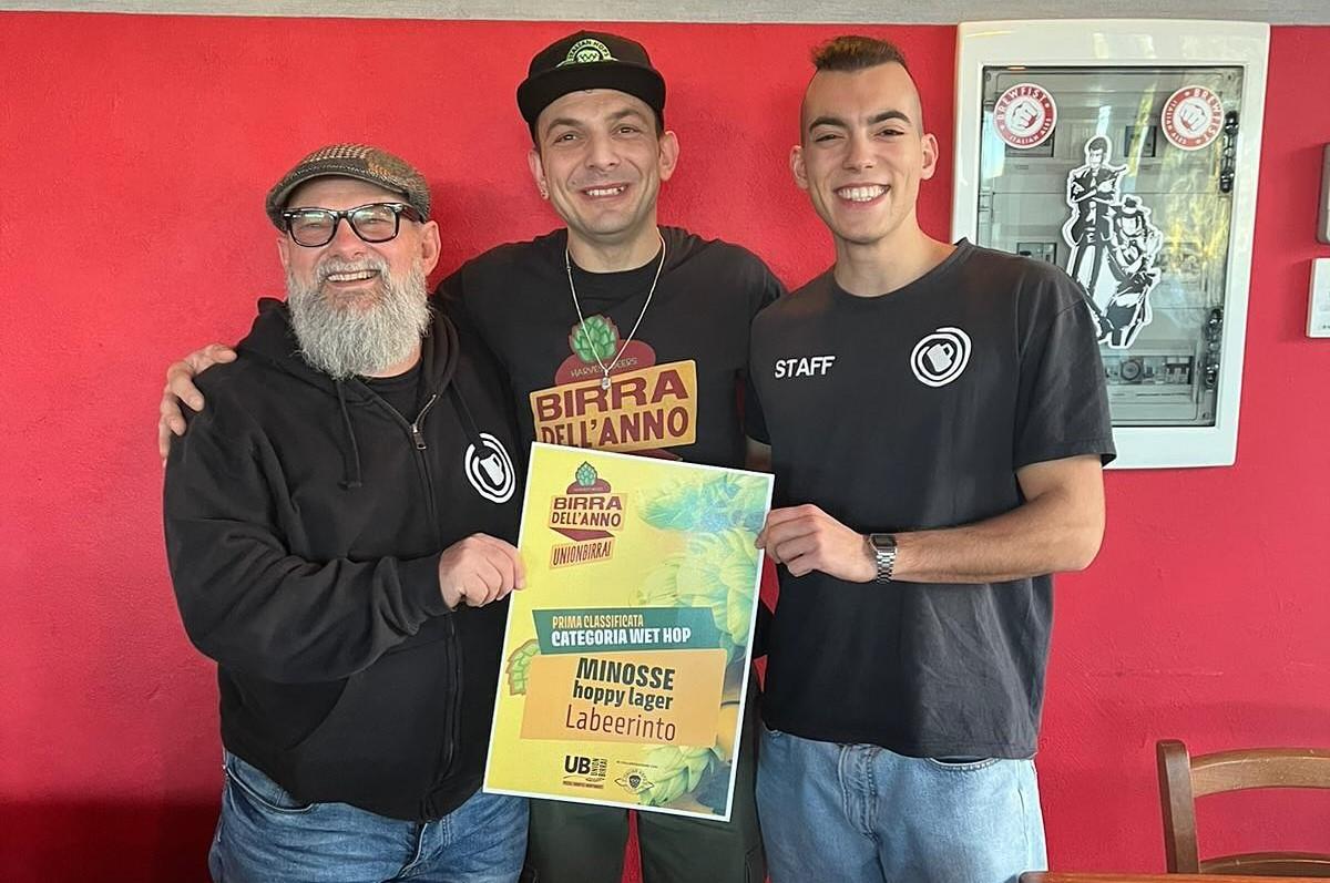 
	Il premio consegnato a Roberto Pollastri e Luca Ortolani, soci di Labeerinto

