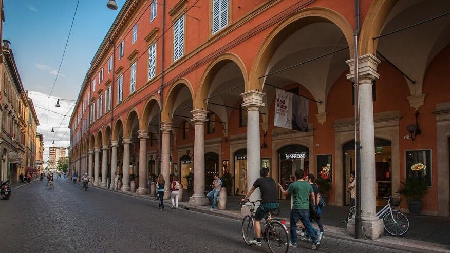 Sos imprese, Modena va a picco. Chiude un negozio su quattro