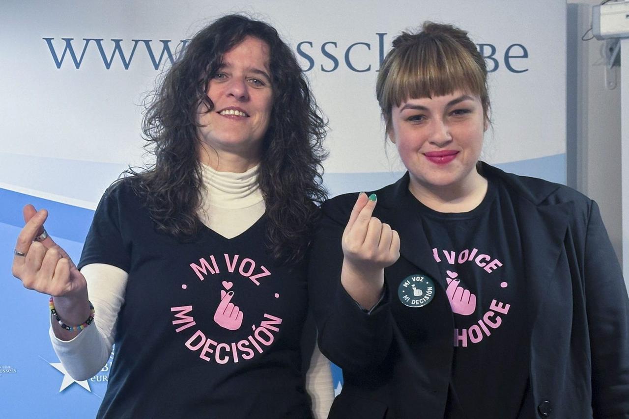 A Prato si raccolgono firme per sostenere il diritto all’aborto