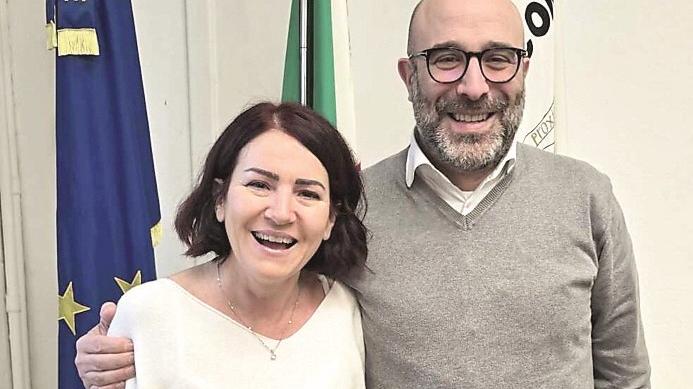 Infermiera salva neonato in arresto cardiaco per strada: omaggio di sindaco e Ausl