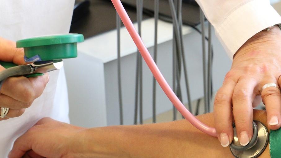 Follonica, va in pensione un altro medico: «3mila cittadini senza dottore»