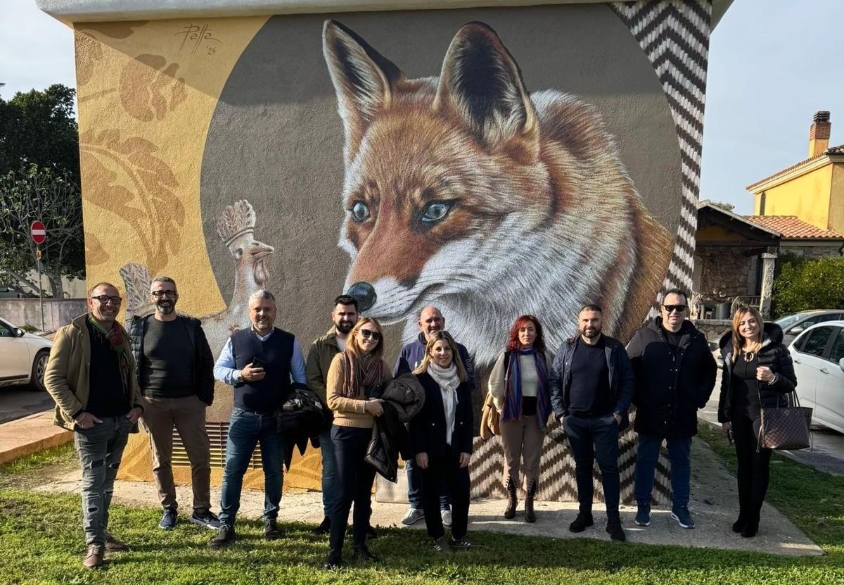 A San Teodoro le cabine elettriche diventano opere d’arte