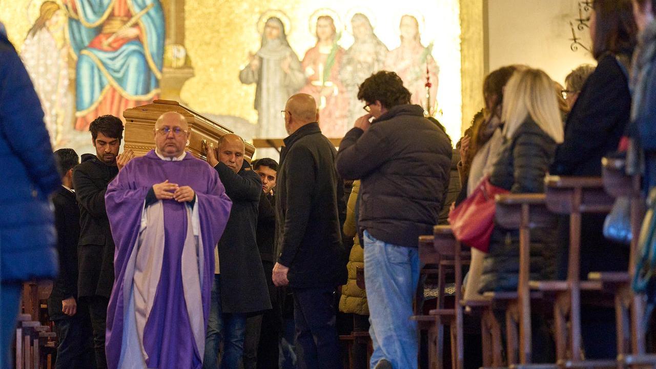 Il funerale di Carmelo Corso a San Giorgio a Colonica (foto Autovino)