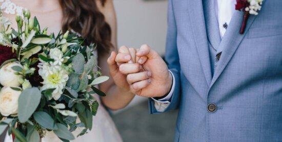 Matrimoni, a Modena tre coppie su quattro non si sposano in chiesa