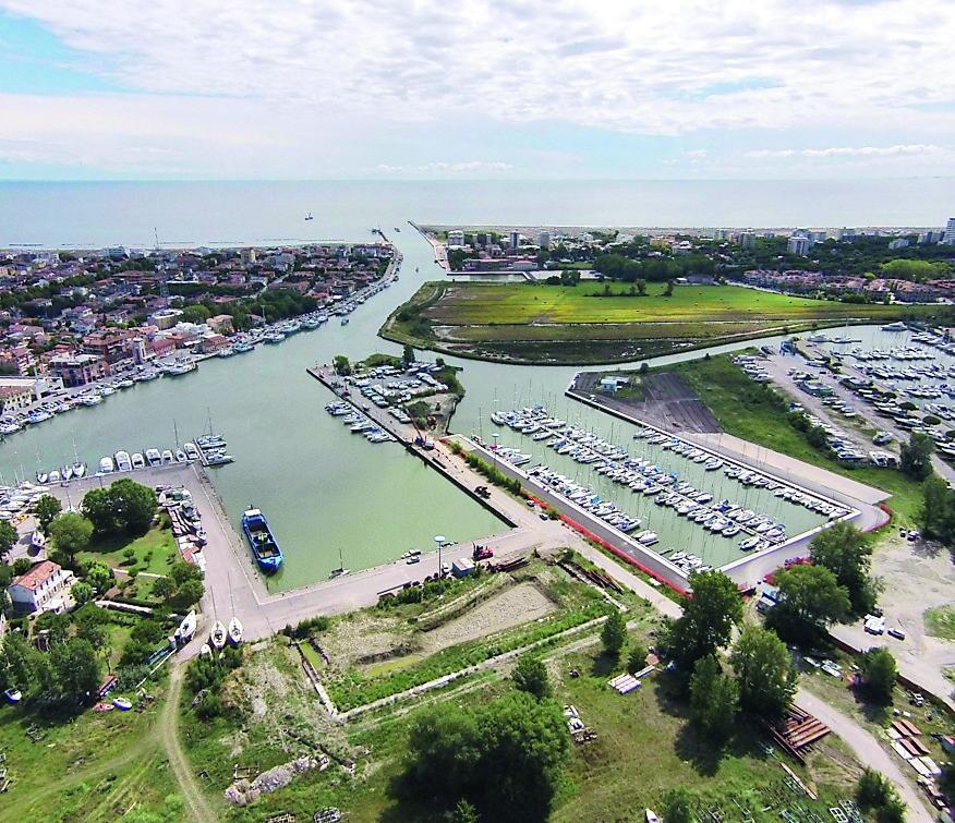 Lido Estensi, soldi finti per il porto turistico: tre condannati per truffa