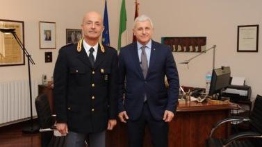 Il nuovo comandante della polstrada di Nuoro Stefano Caleffi e il questore Alfonso Polverino