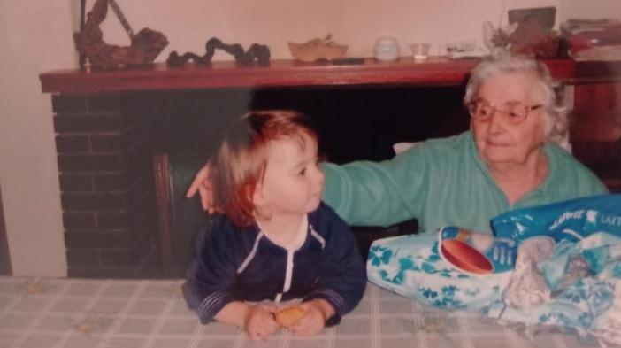 Cari, carissimi parenti della mia infanzia il vostro ricordo vive ed è il regalo più bello