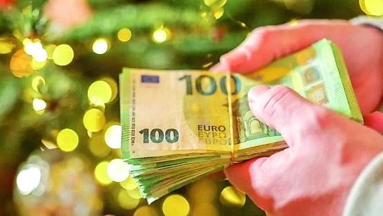 Basta col Natale vortice di acquisti