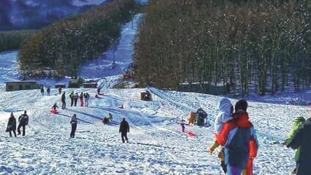 Alpe di Cusna, oggi ritorna lo sci a Febbio: riaperta la seggiovia