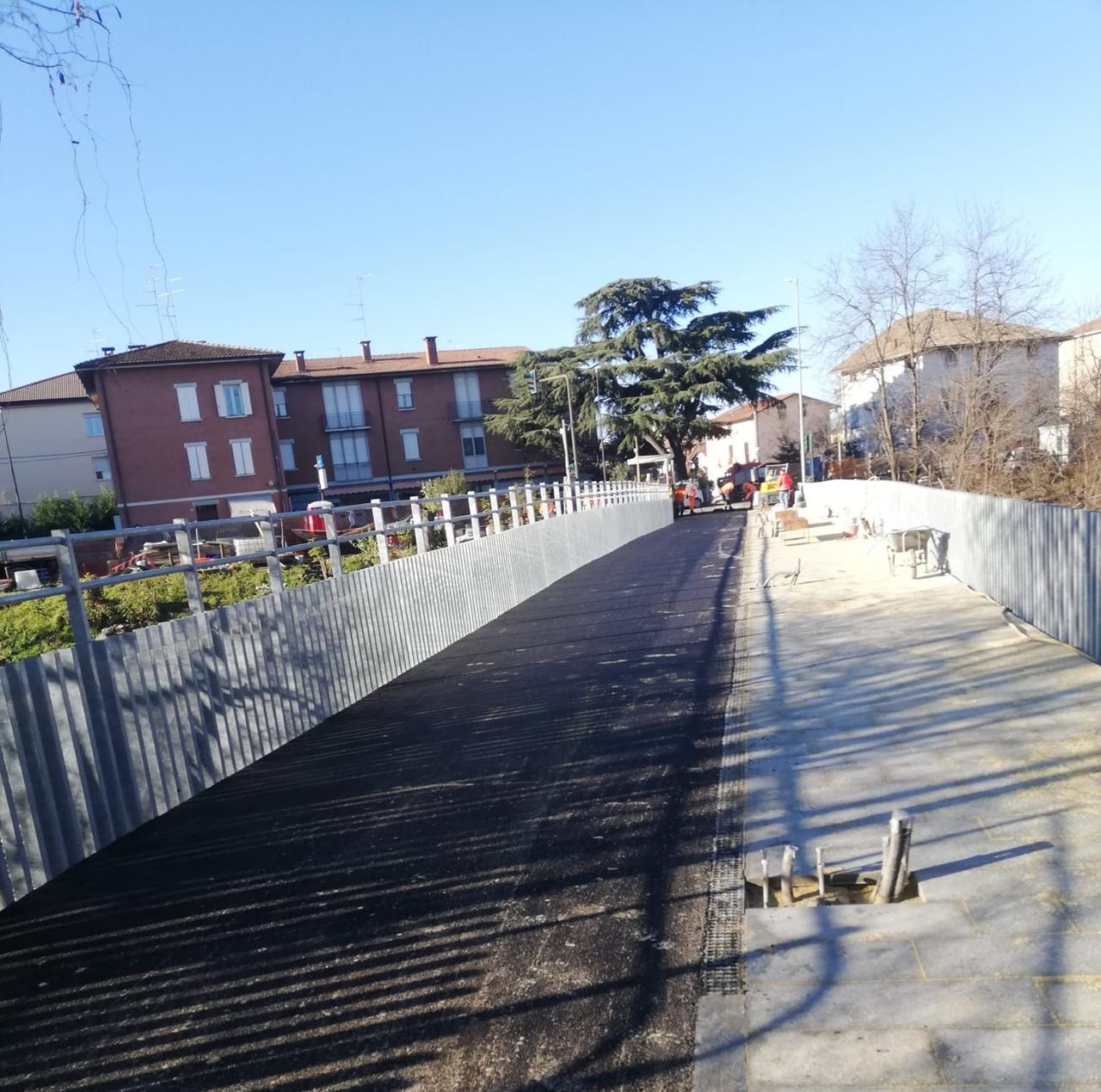 Riapre il ponte ciclopedonale del Gattaglio dopo il lavori