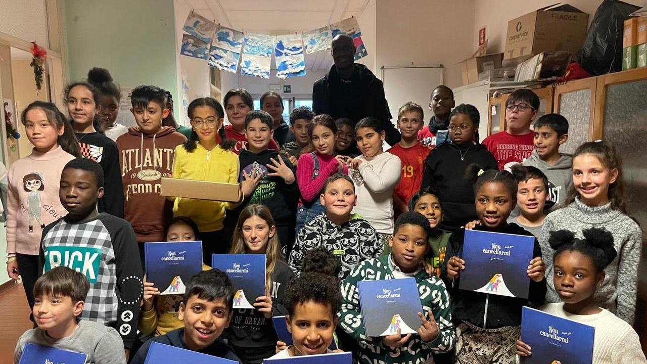 Gomis è tornato a Ferrara per regalare “Non cancellarmi”