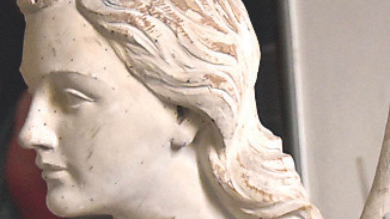 Una delle opere recuperate ed esposte nella cappellina dell’ex ospedale Lucchesi