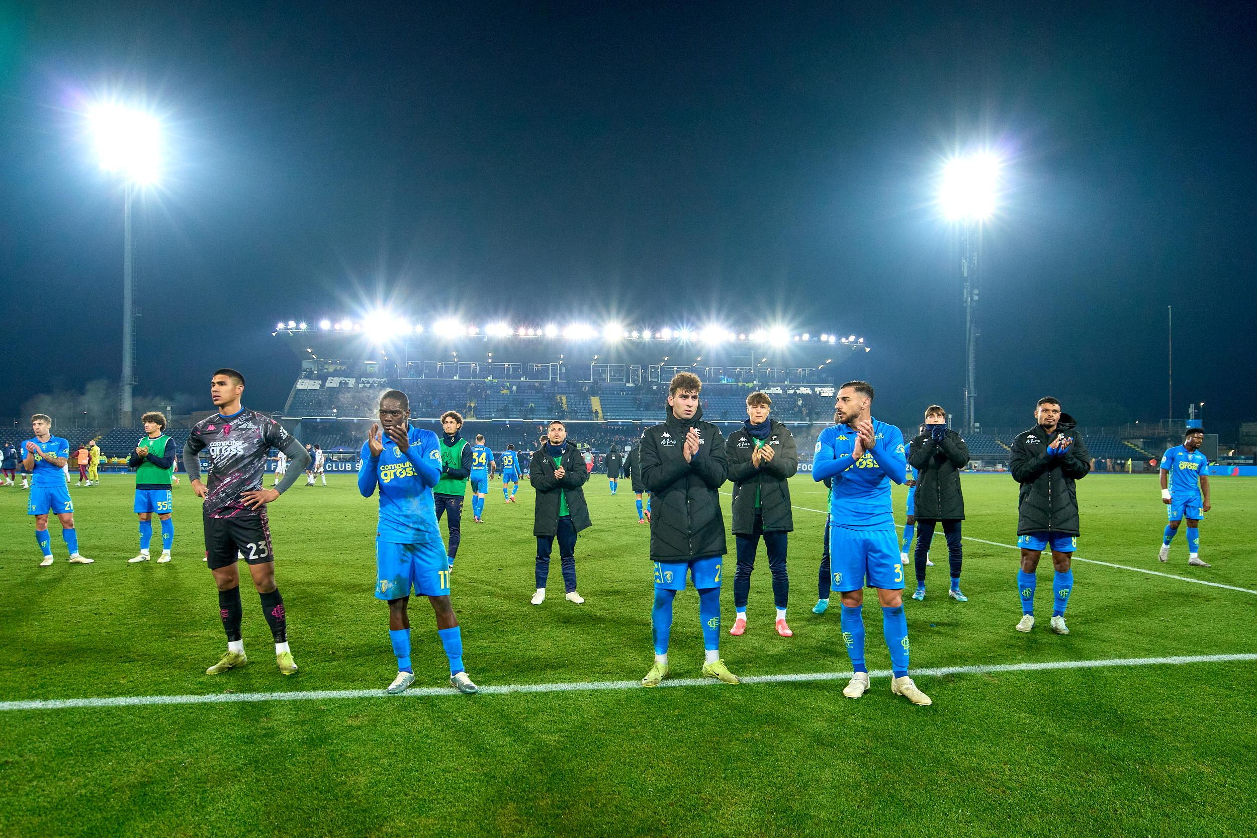 Gli azzurri al termine della sfida con il Torino; (Foto Juri Autovino)