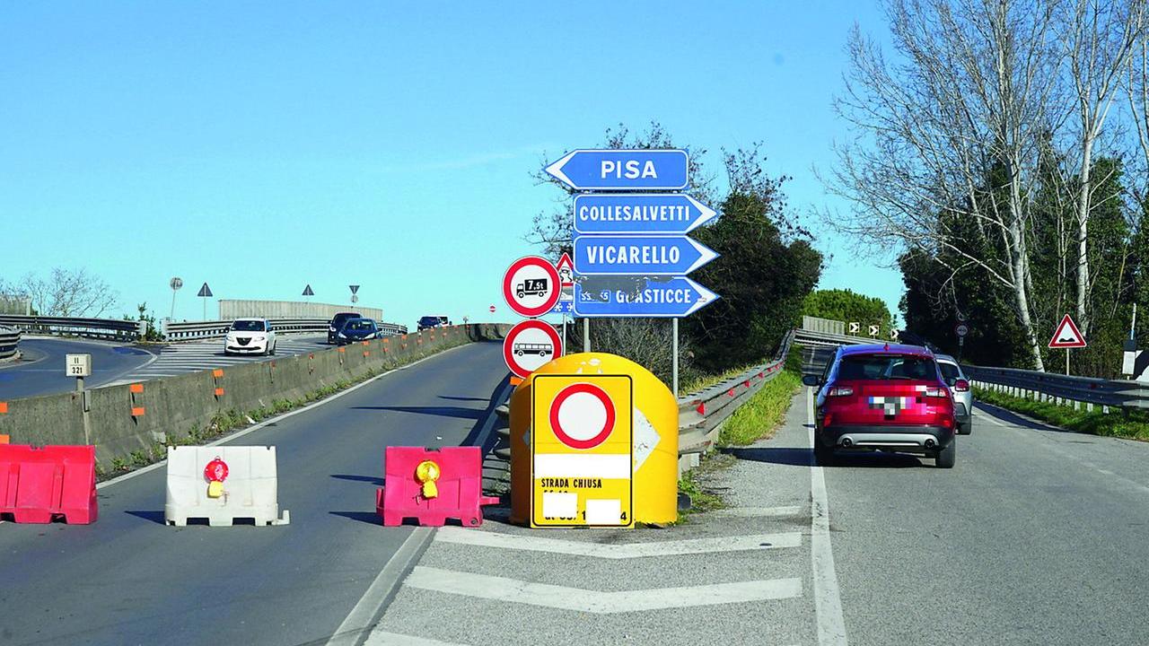 Lo svincolo (foto Franco Silvi)