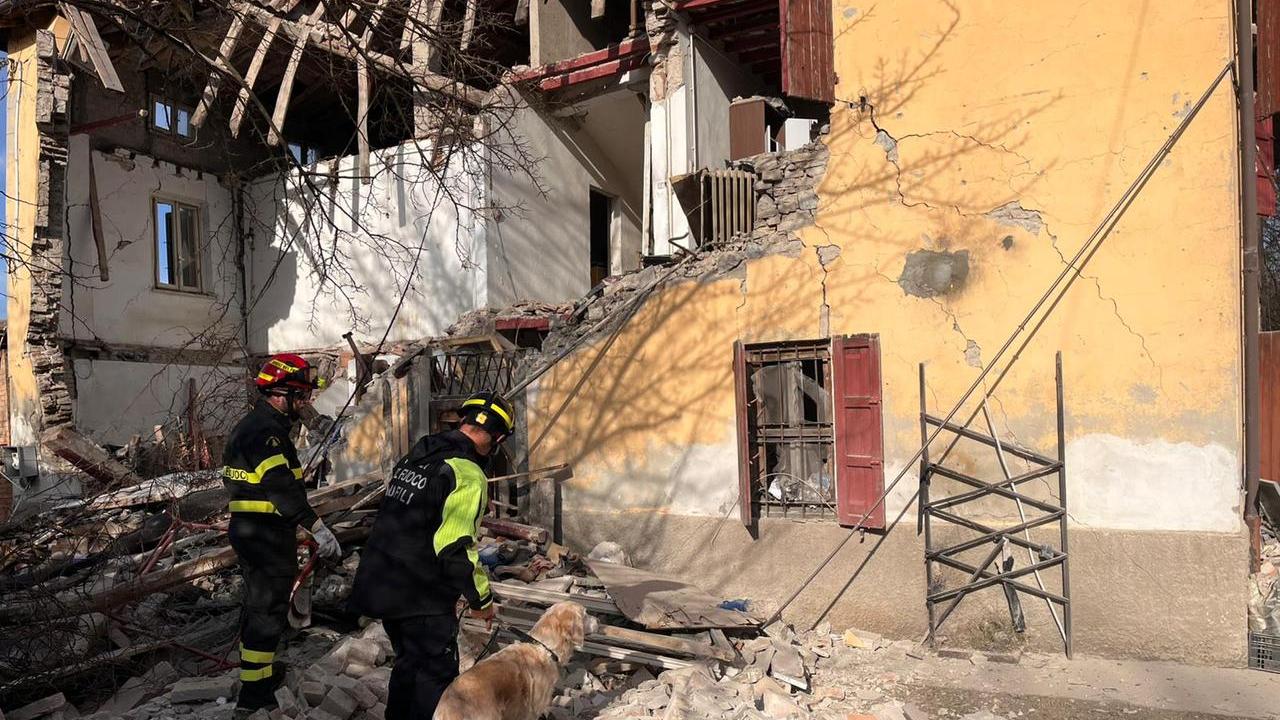 Esplosione in una abitazione a Casaltone: tre feriti, due gravi