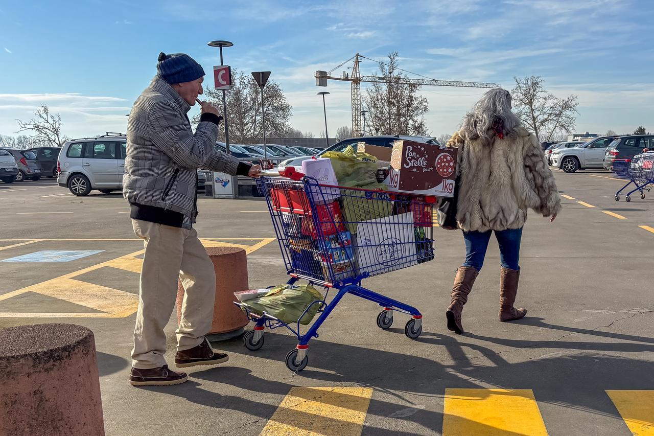 Ferrara, ai ladri piace il Natale: furti anche nei carrelli