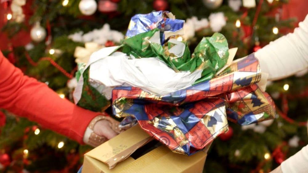 Natale e ambiente, la raccolta porta a porta non si ferma a Ferrara